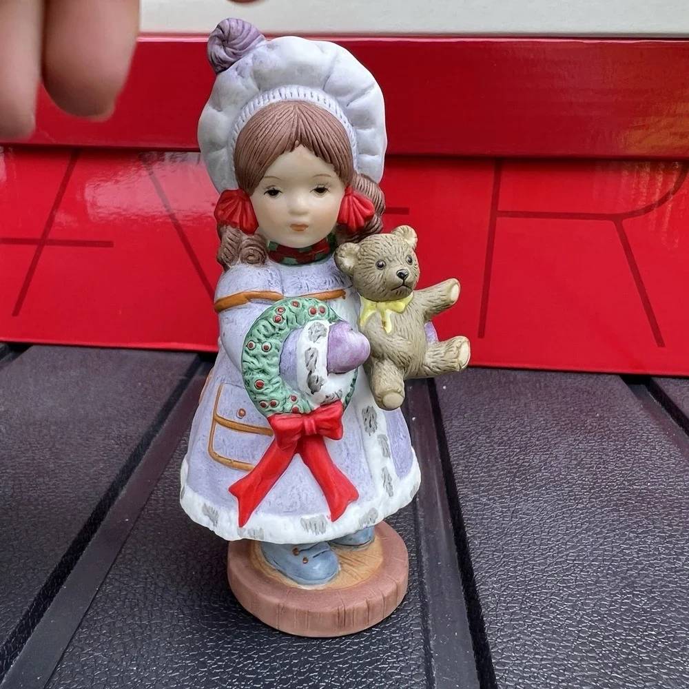 Vtg Giordano From The Attic Georgi & Vanessa Figurine Christmas Decor Hand Paint